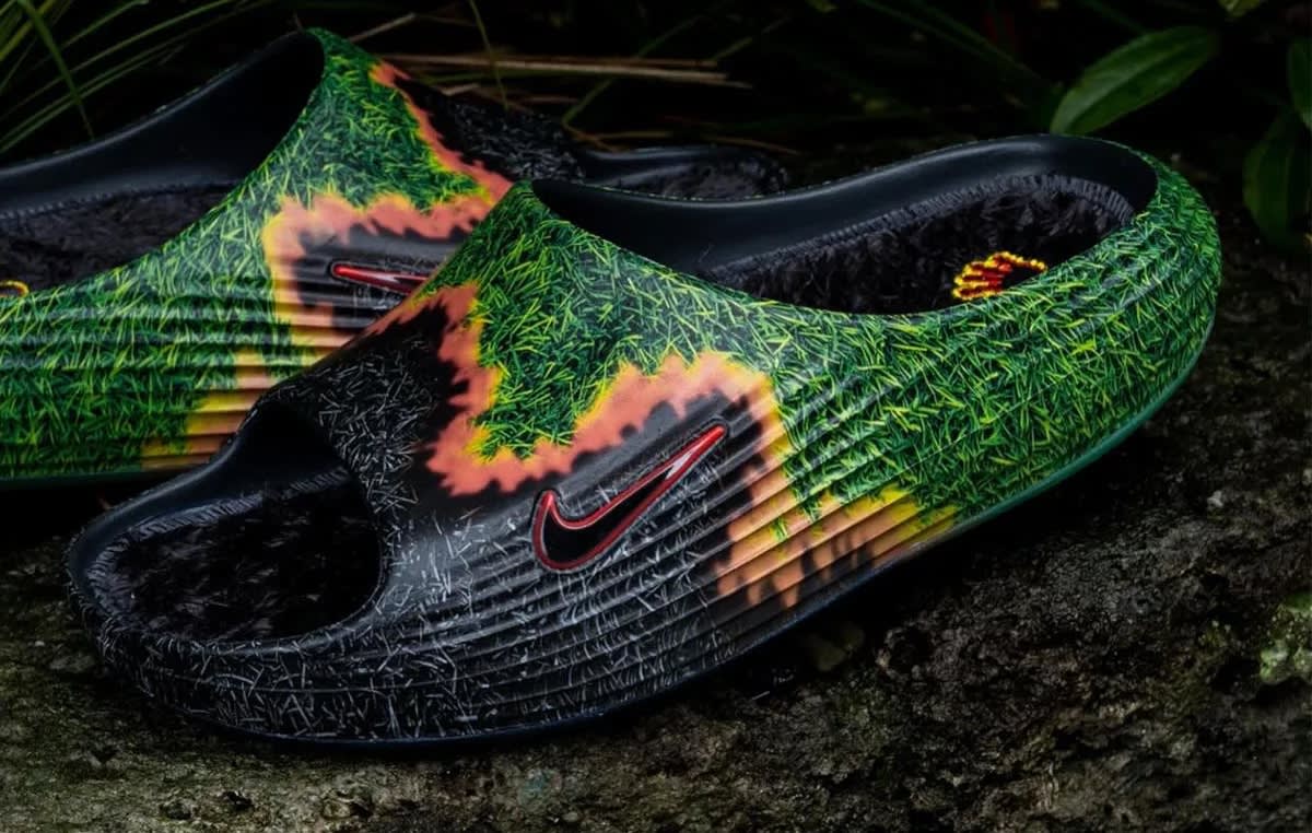 SWOOSH x Nike React X Rejuven8 Slide Touch Grass