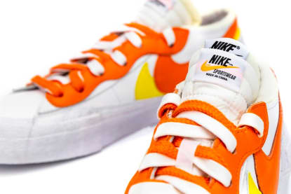 Sacai Nike Blazer Low Magma Orange Foto 5