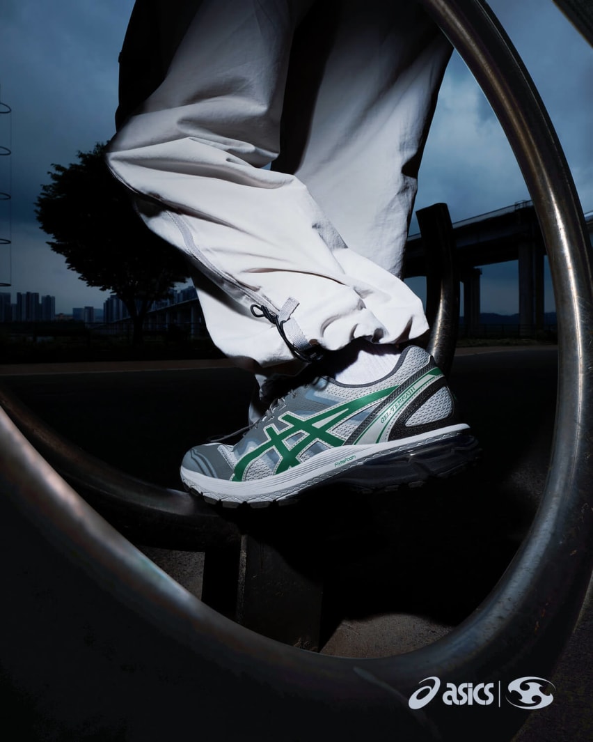 Sansan Gear x Asics Gel Terrain Jolly Green Foto 2