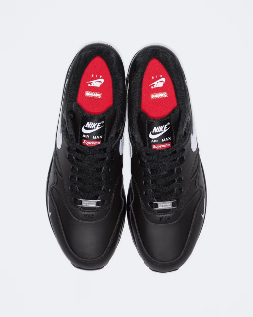 Supreme x Nike Air Max 1 Black Foto 3