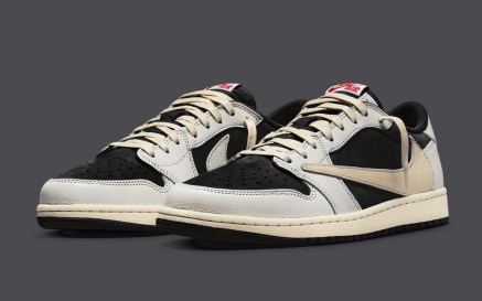 Travis Scott x Air Jordan 1 Low OG Sail Black Foto 3