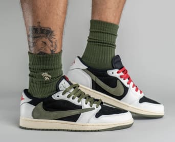 Travis Scott x Air Jordan 1 Low OG WMNS Olive Foto 5