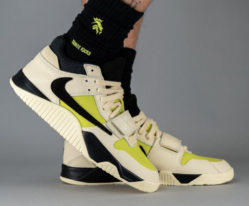 Travis Scott x Jordan Jumpman Jack TR Bright Cactus Foto 4