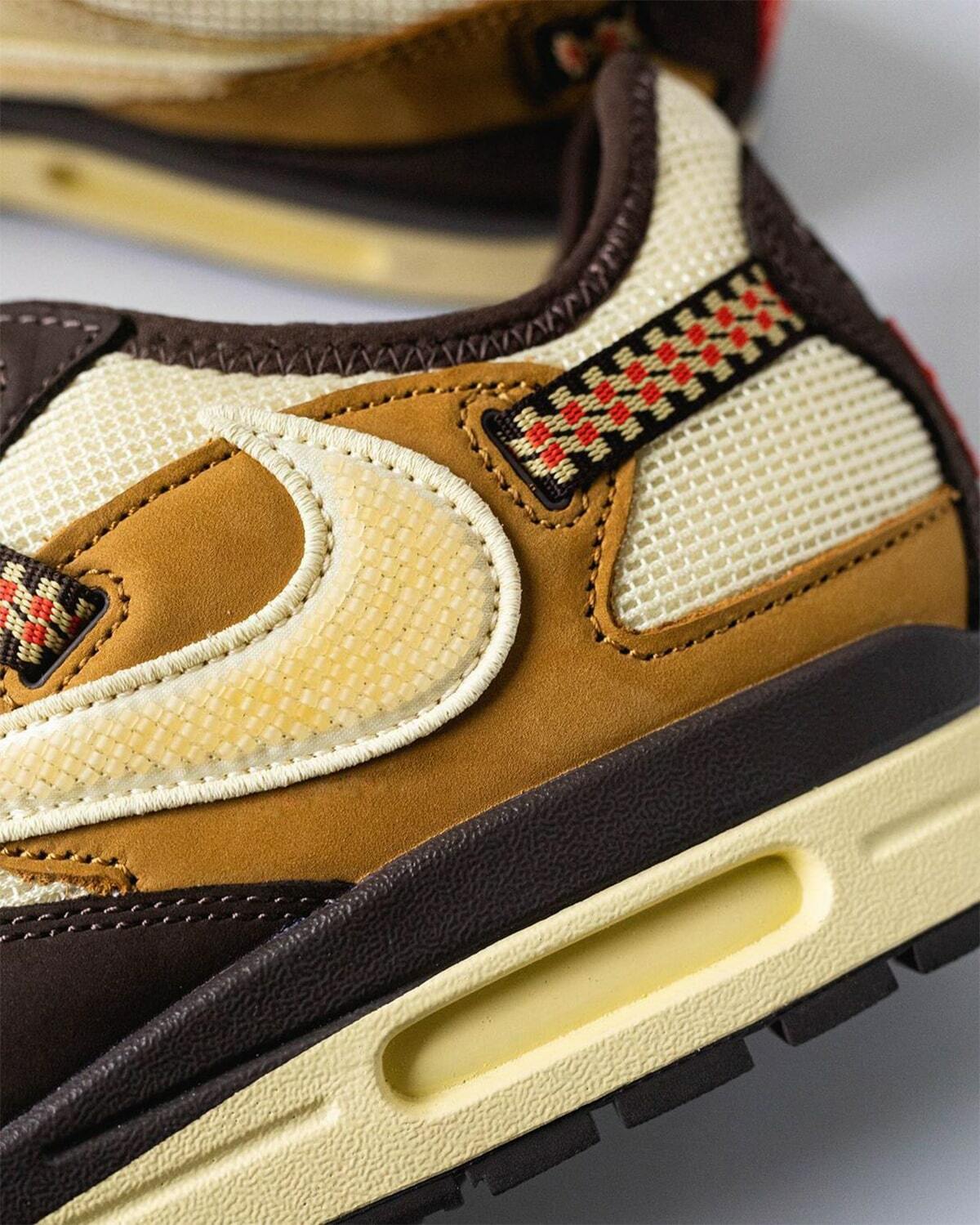 Travis Scott x Nike Air Max 1 Baroque Brown Foto 8