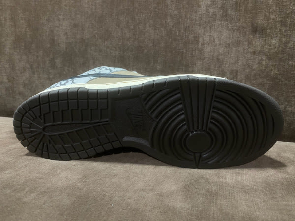 ​​Gelekte foto's van een nieuwe Travis Scott x Nike SB Dunk Low