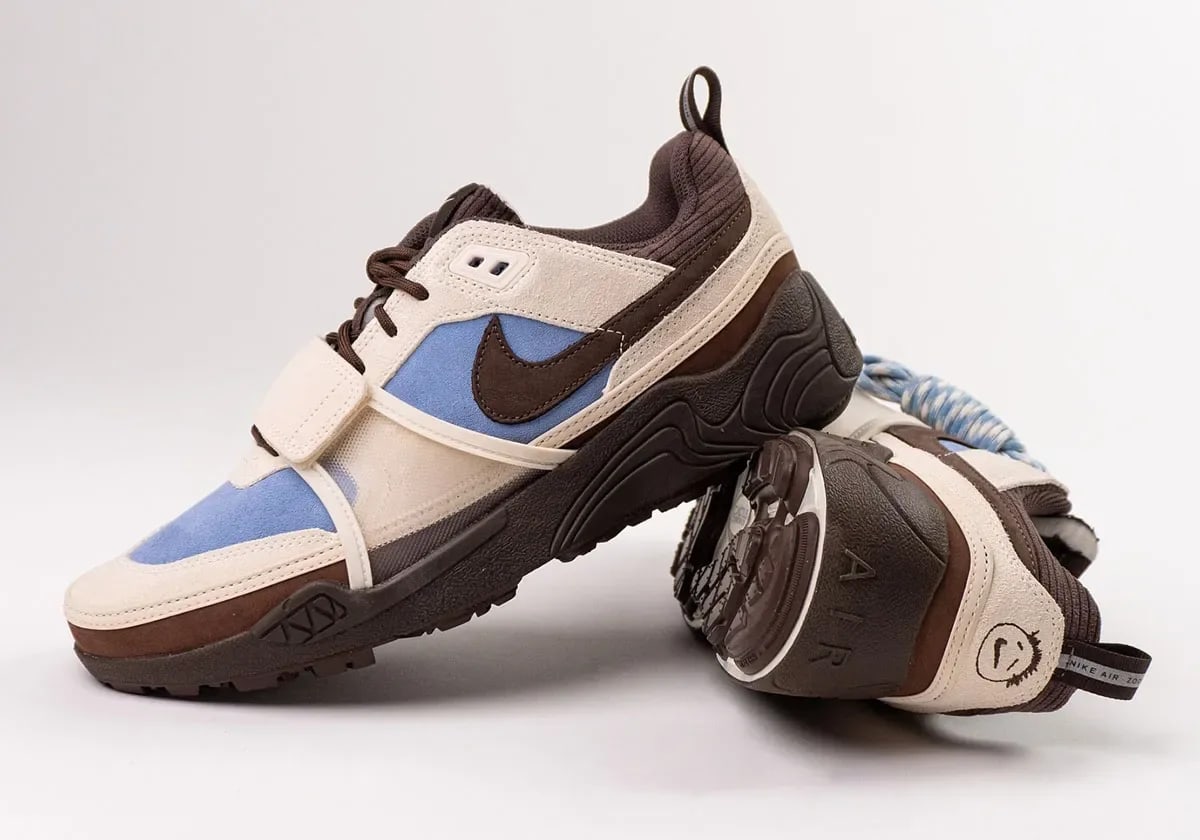 Travis Scott x Nike Zoom Field Jaxx Leche Blue Foto 1