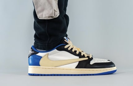 Travis Scott x fragment x Air Jordan 1 Low OG foto 3