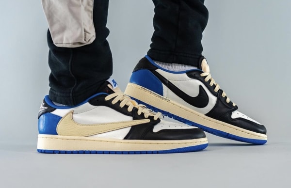 Travis Scott x fragment x Air Jordan 1 Low OG foto 8