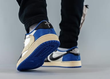 Travis Scott x fragment x Air Jordan 1 Low OG foto 9