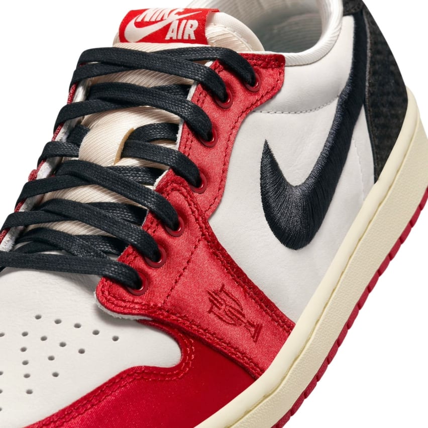 Trophy Room x Air Jordan 1 Retro Low OG SP Away Foto 10