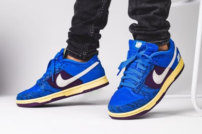 UNDEFEATED x Nike Dunk Low Dunk vs AF 1 Foto 2