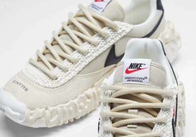 Vrijdag dropt de UNDERCOVER x Nike Overbreak in twee colorways