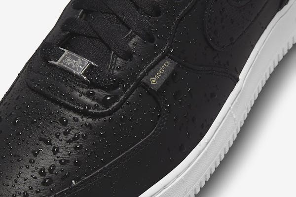 Undercover x Nike Air Force 1 Low Black foto 2