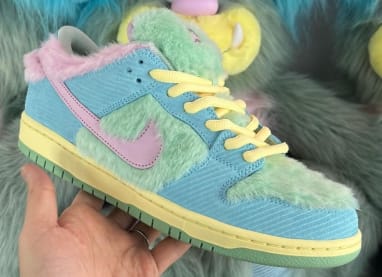 Verdy x Nike SB Dunk Low Visty Foto 1