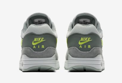 Volt Knalt Op Deze Nike Air Max 1