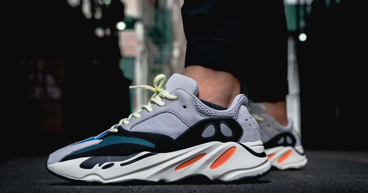 nike yeezy 700 price