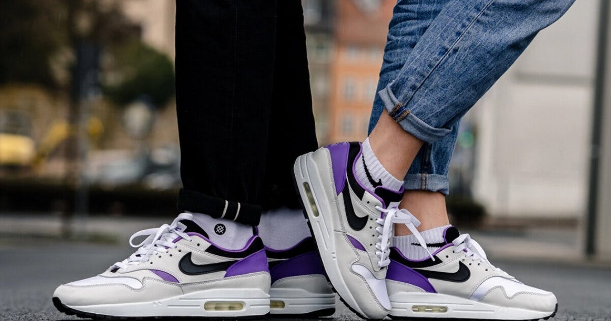 white and purple air max 1