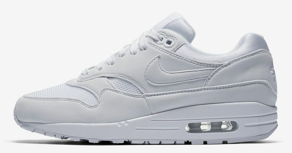 white air max 1's