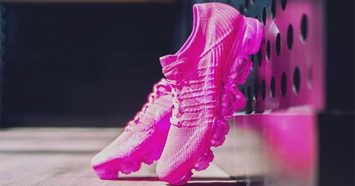 nike air vapormax triple pink