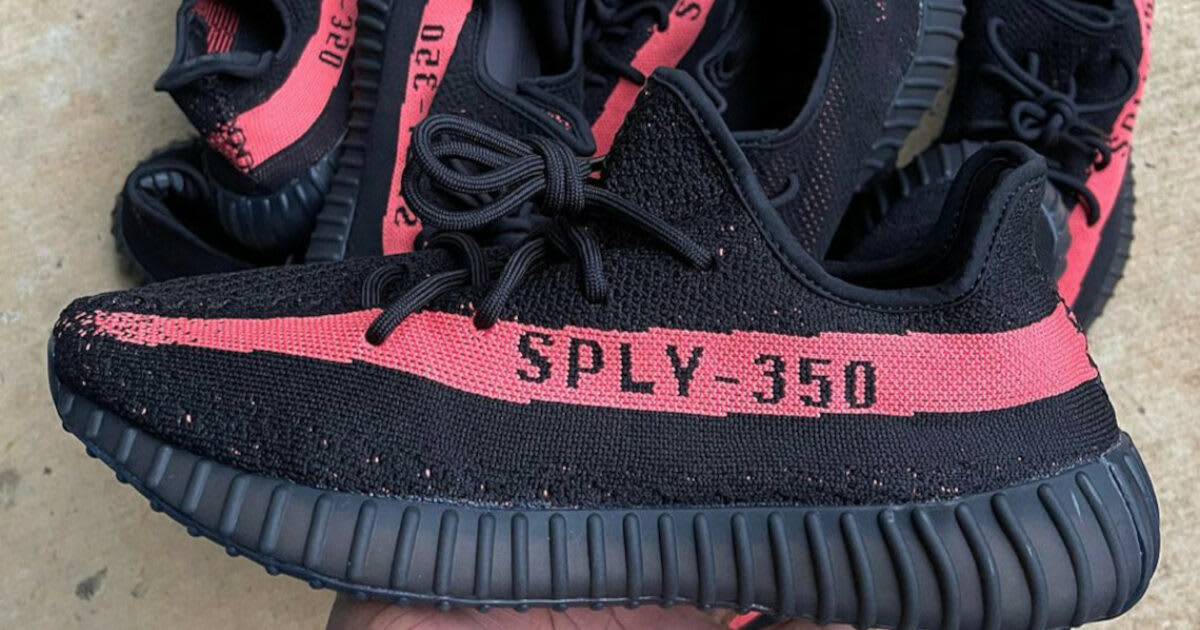 red yeezy 350s