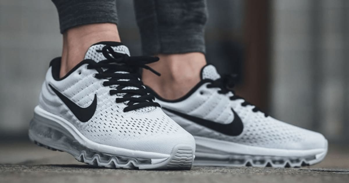 all black 2017 nike air max