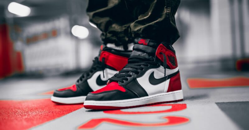 nike jordan retro 1 bred toe