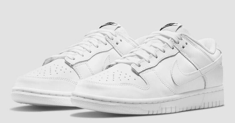 nike dunk triple white