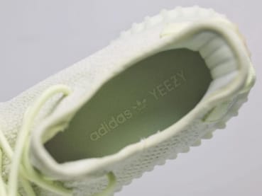 De adidas Yeezy Boost 350 V2 Butter Dropt In Juni