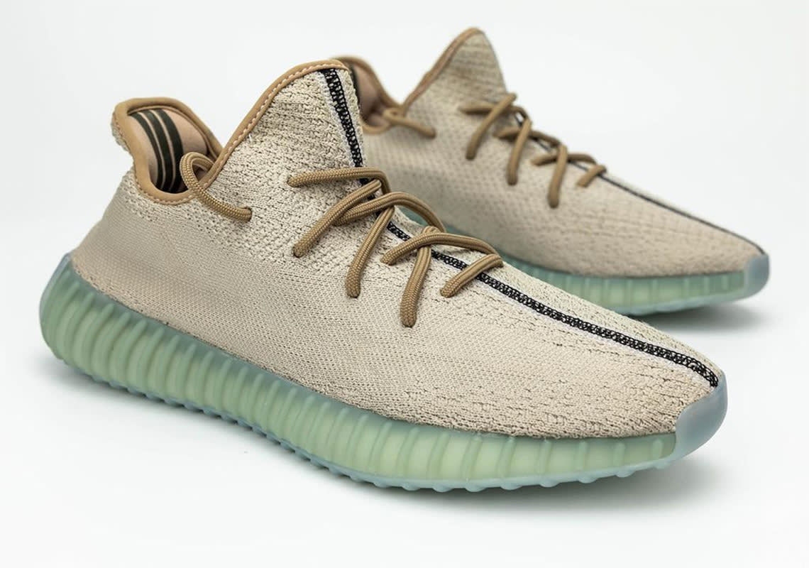 Groene yeezys best sale