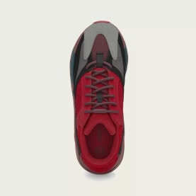 Adidas Yeezy Boost 700 Hi Res Red Foto 4