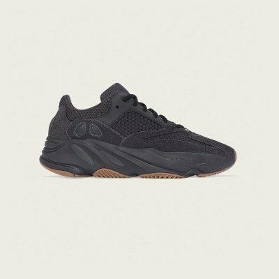 Adidas Yeezy Boost 700 Utility Black Foto 1