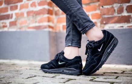 Nike air max sales 1 premium sc black