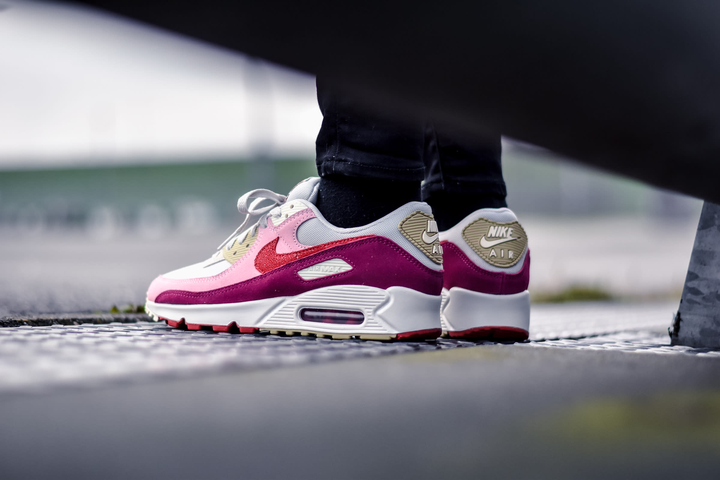 Nike air max valentine's day 2019 on sale