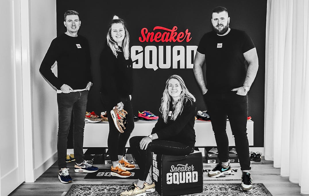 Sneaker squad team foto bw2