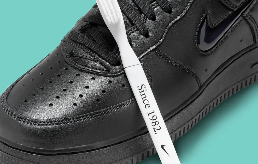 Nike dropt een nieuwe Air Force 1 Color Of The Month Sneaker Squad