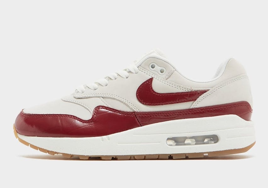 Air max clearance team red