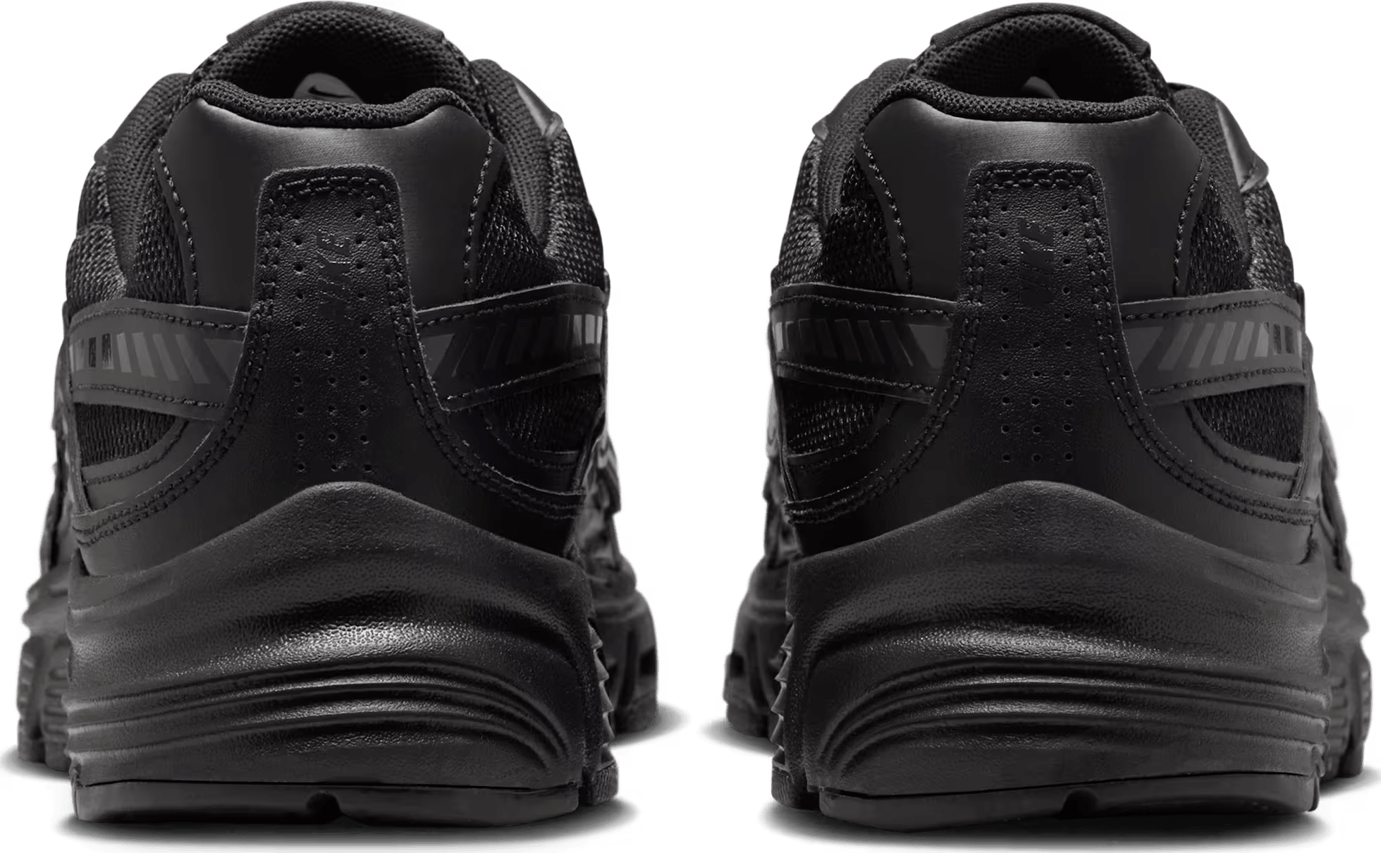 Nike Initiator "Triple Black"