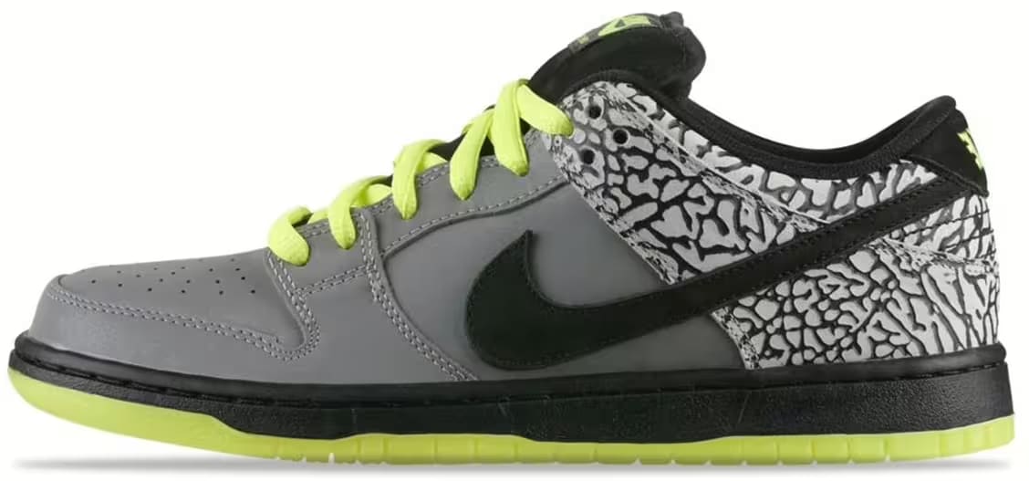 Nike SB Dunk Low DJ Clark Kent x Primitive 112