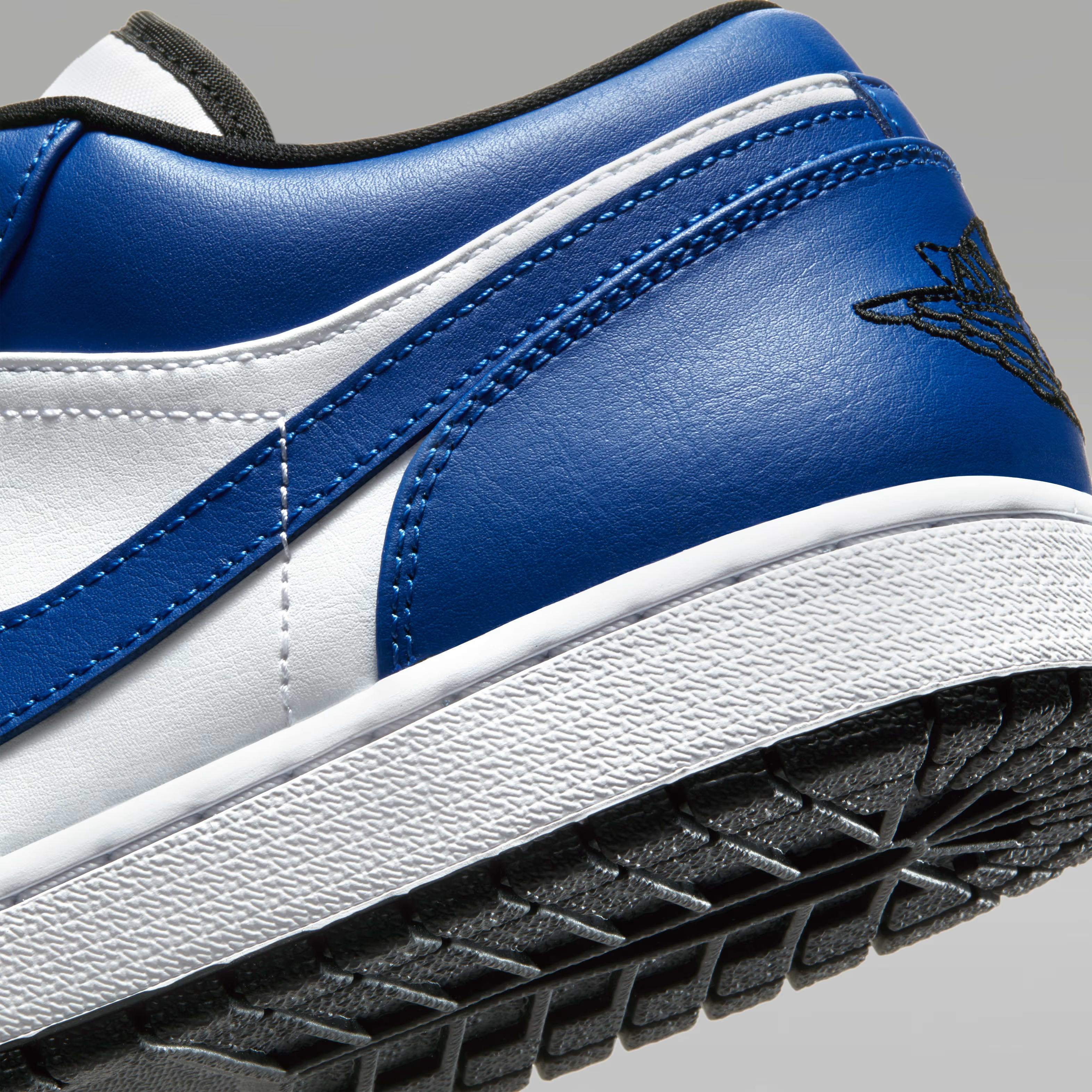 Air Jordan 1 Low "Hyper Royal"