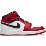 Air Jordan 1 Mid Chicago