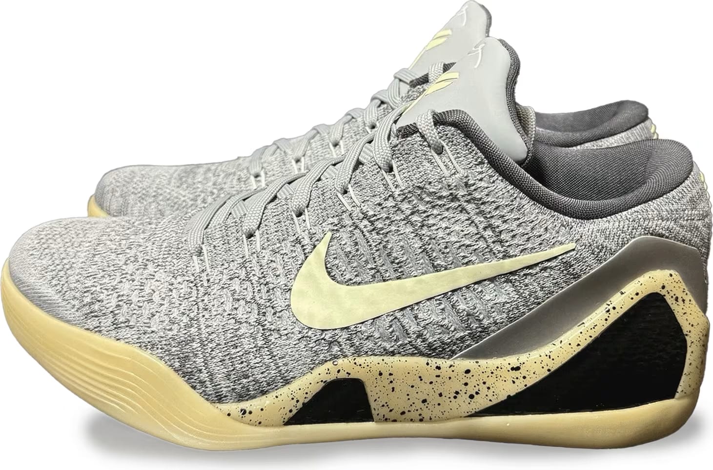Nike Kobe 9 Elite Low Grey Glow in the Dark