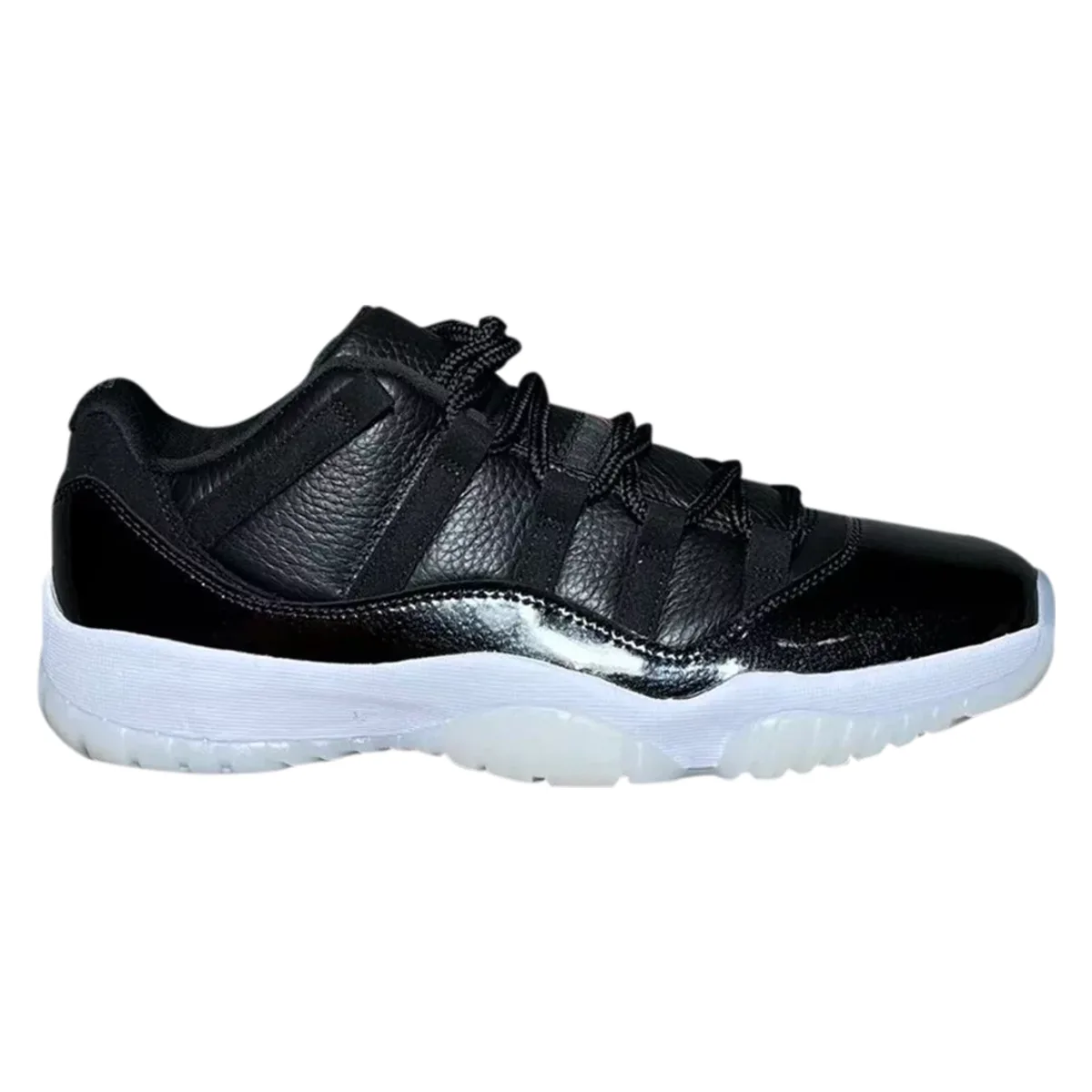 Air Jordan 11 Retro Low "72-10"