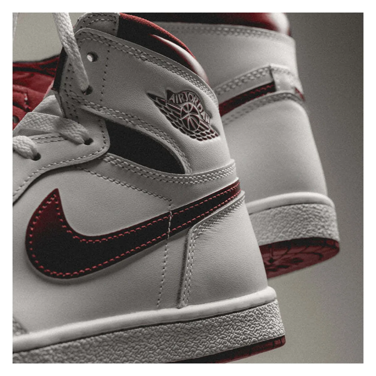Air Jordan 1 Hi '85 "Metallic Burgundy"