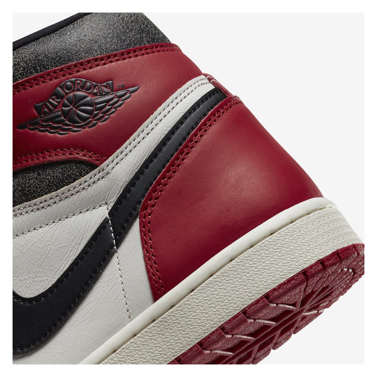 Air Jordan 1 High OG "Lost & Found"