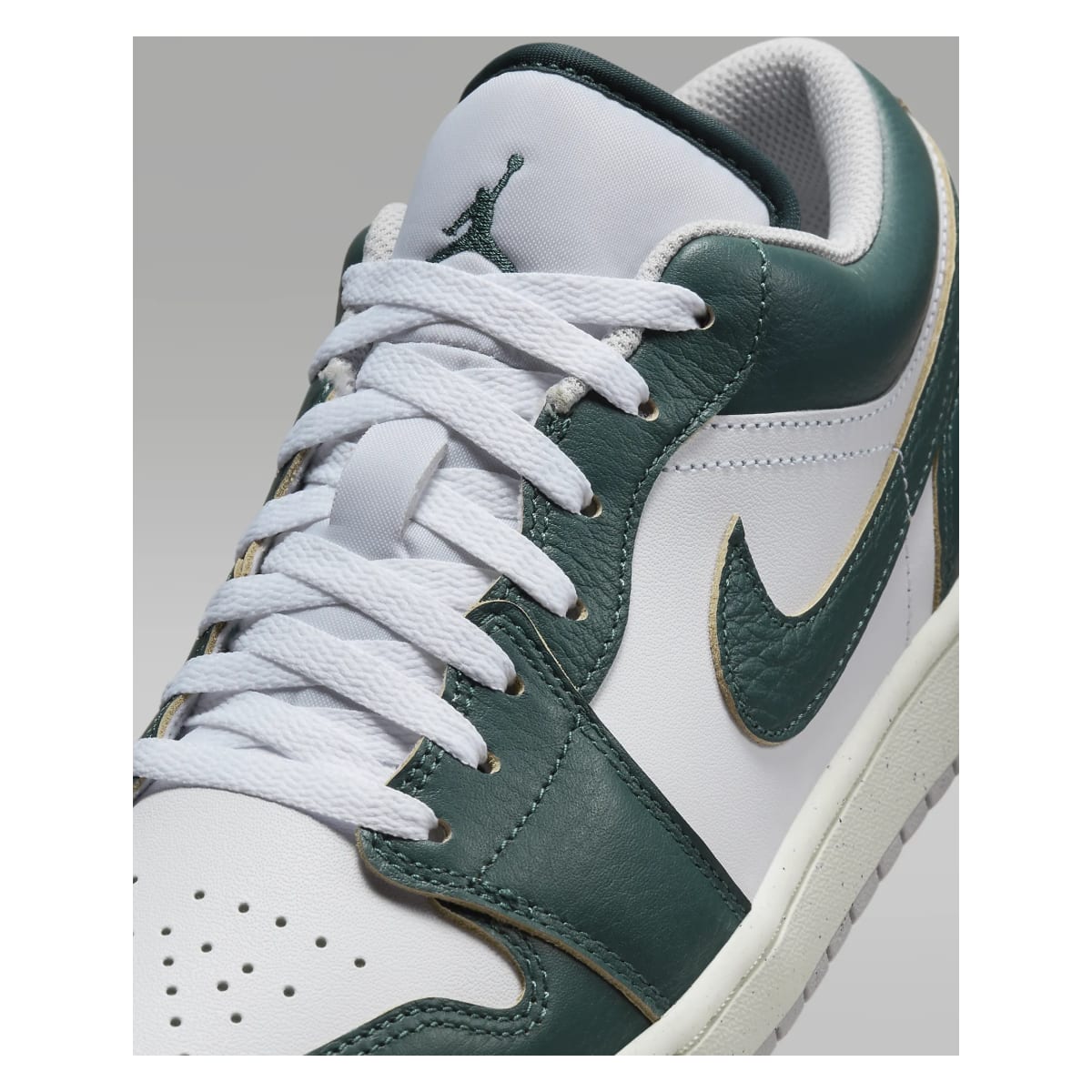 Air Jordan 1 Low SE "Oxidized Green"