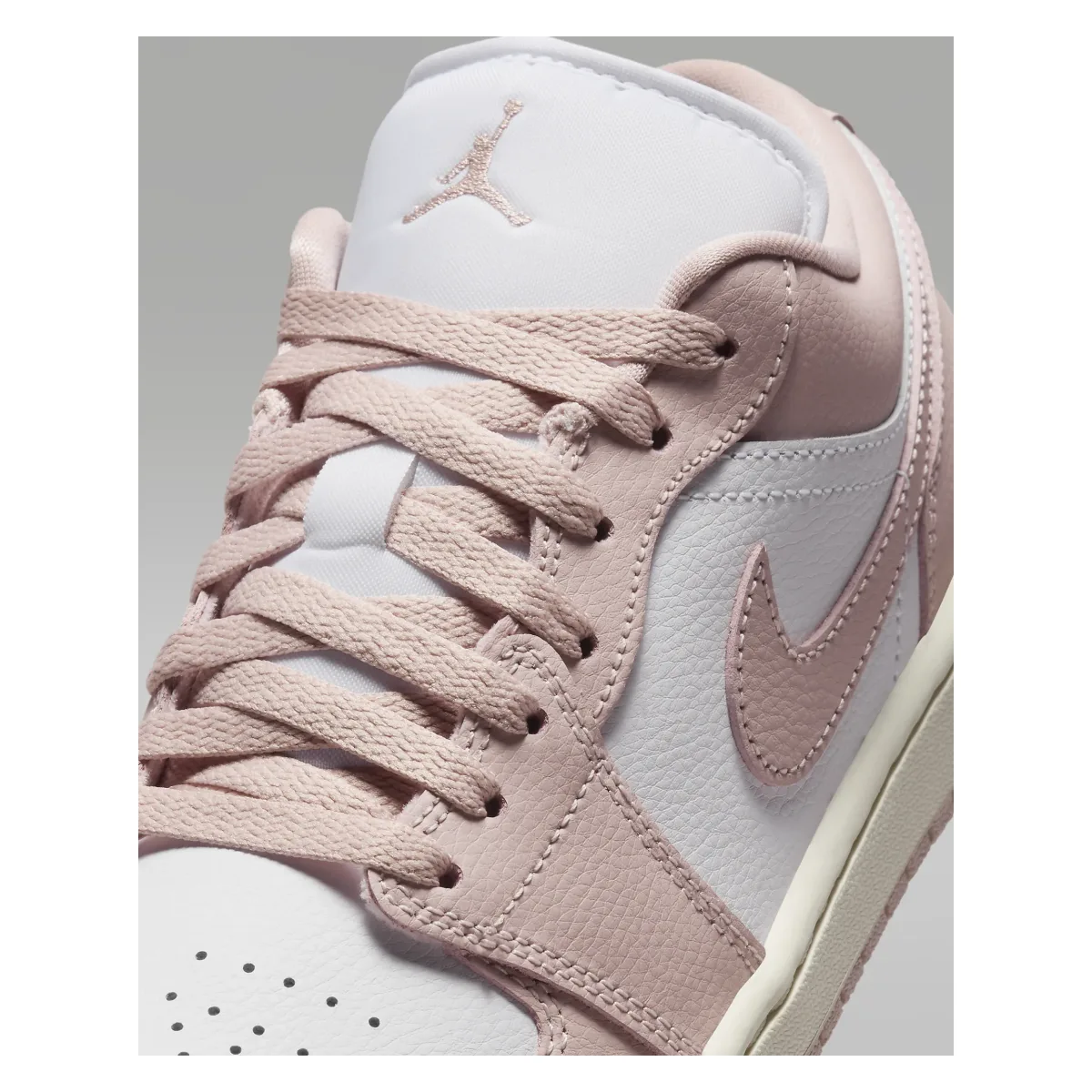 Air Jordan 1 Low Wmns "Pink Oxford"