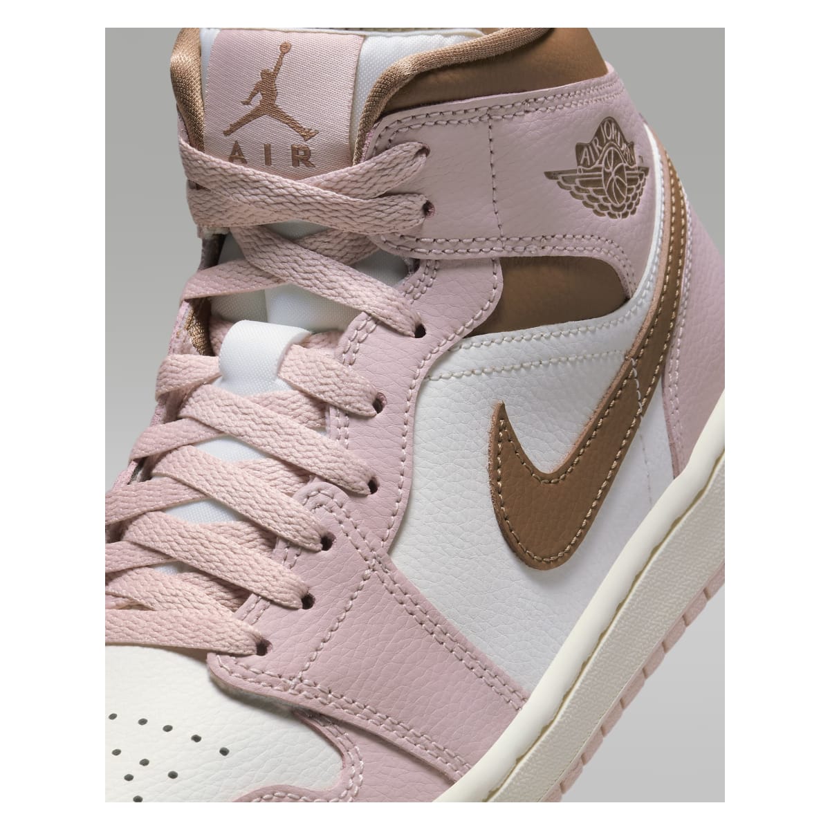 Air Jordan 1 Mid Wmns "Neapolitan"