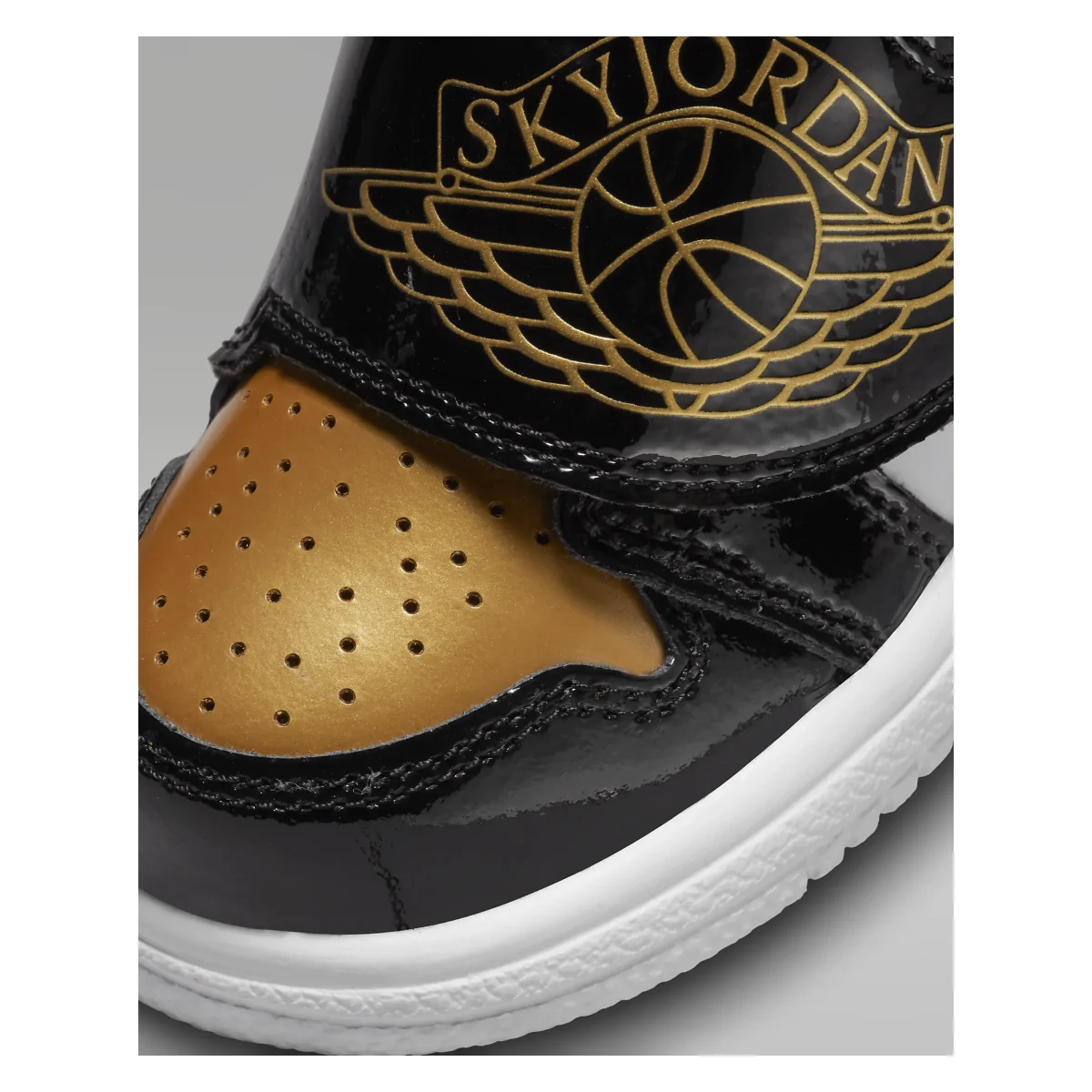 Air Jordan 1 SE Sky TD "Metallic Gold"