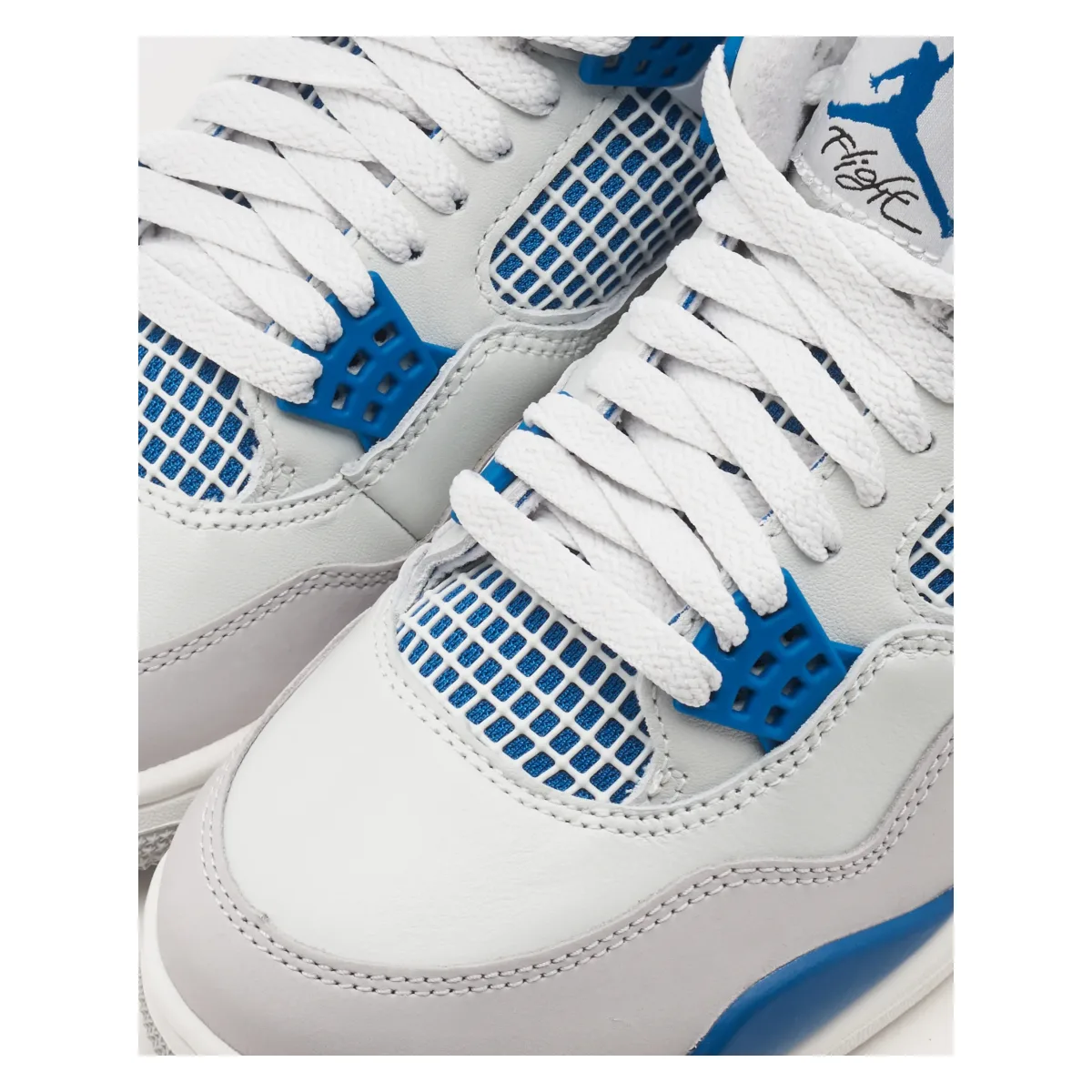 Air Jordan 4 Retro "Military Blue"