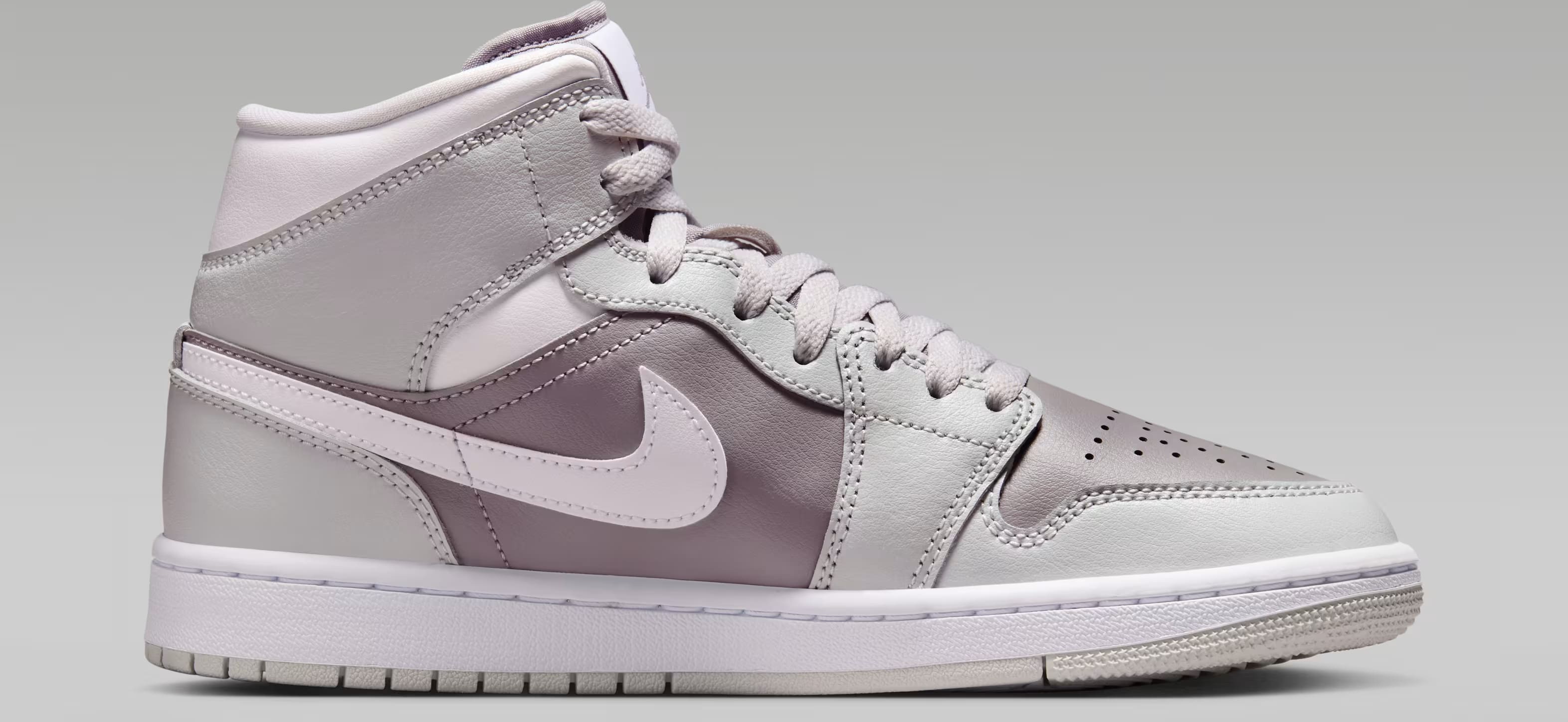 Air Jordan 1 Mid Wmns "Atmosphere Grey"